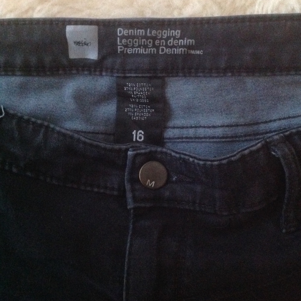 Mossimo Dark Denim Distressed Legging - Size 16